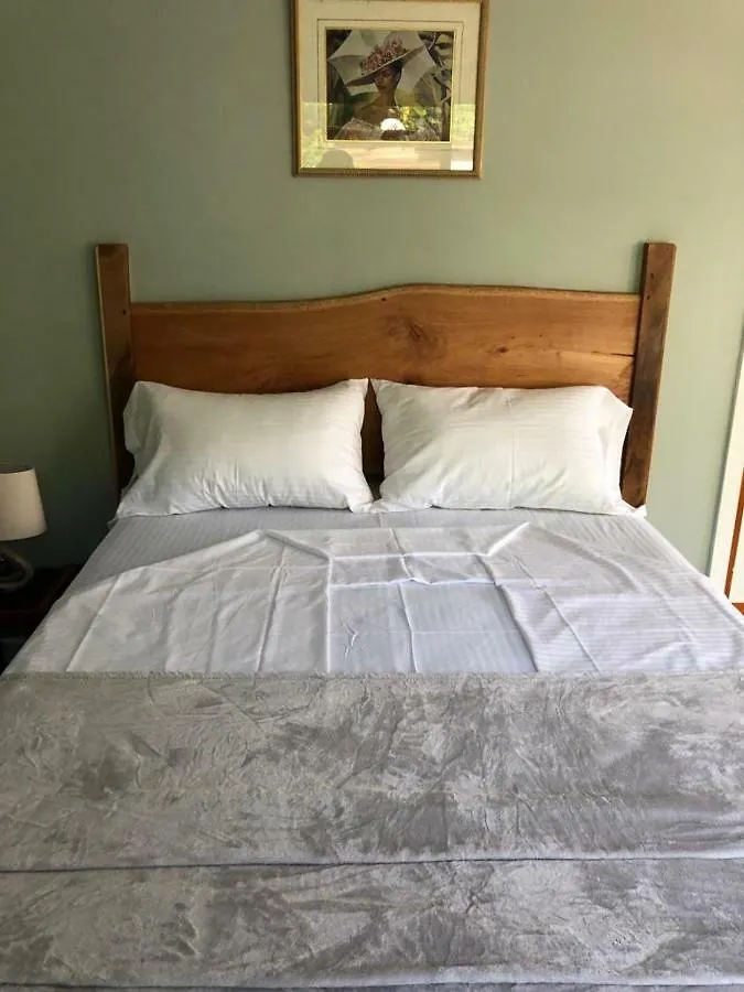 Aparthotel Castara Inn